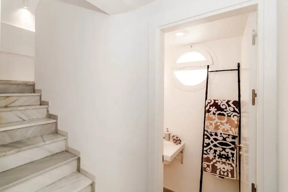 Ivy4- Modern 2 Bedroom Duplex Close To Beach