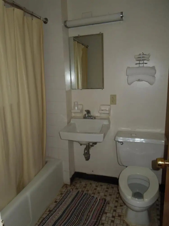 Lee's Motel