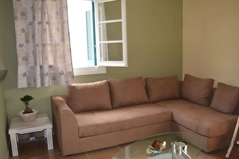 Mel's Apartments