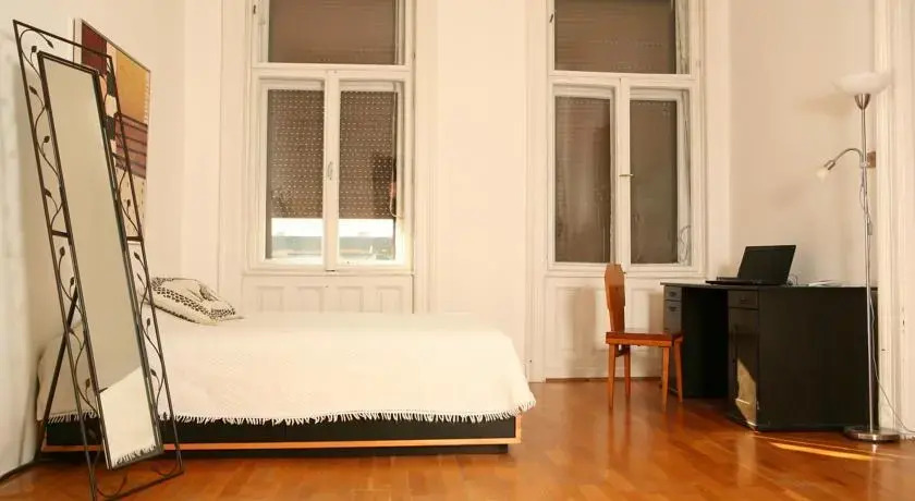Kiss Apartment
