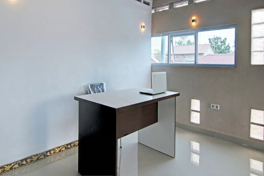 Hotel O Celine Home Syariah