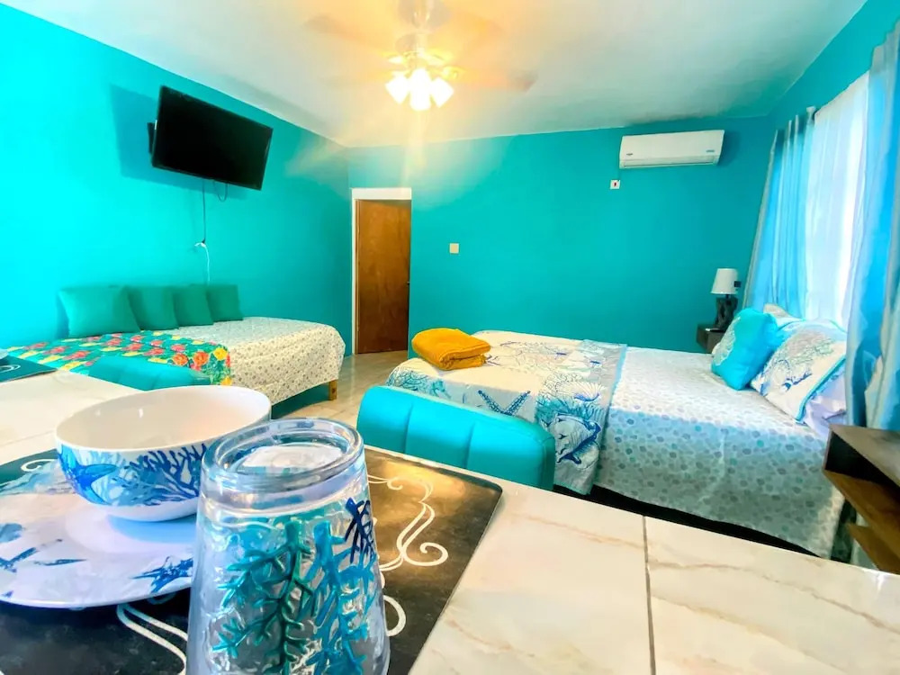 Yanceylargo Estate - Newly Renovated 7br Beautiful Two-story Estate Villa W Gorgeous Mountain View 7 Bedroom Villa by RedAwning