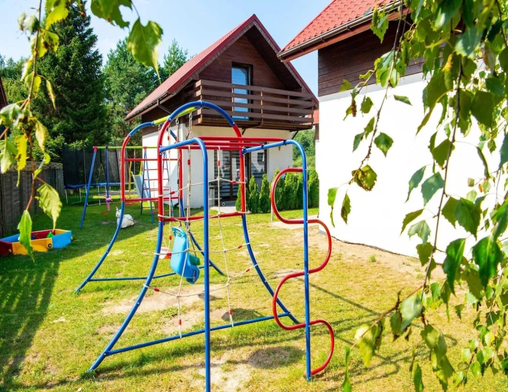 Comfortable Ground Floor Apartment, Summer Pool