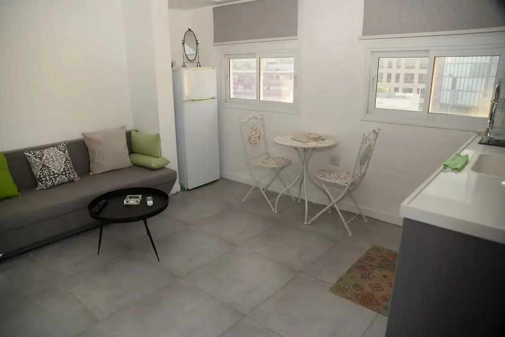 Rooftop Apartment Overlooking Rothschild