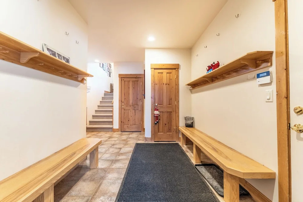 94 Ryan Gulch Road