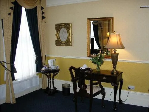 The Avenue Guest House