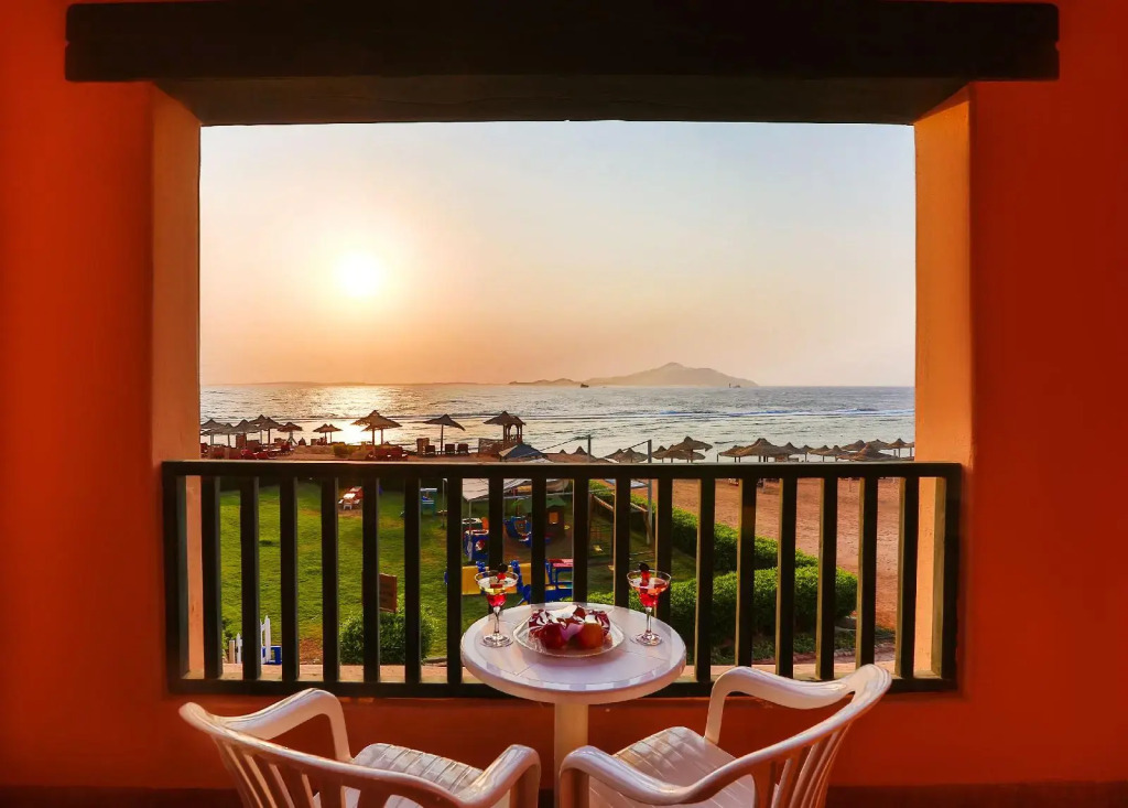 Charmillion Sea Life Resort