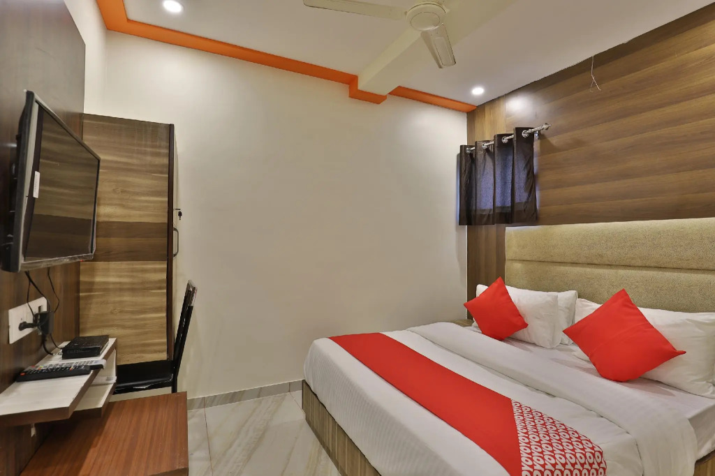 OYO 37359 hotel shiv villa