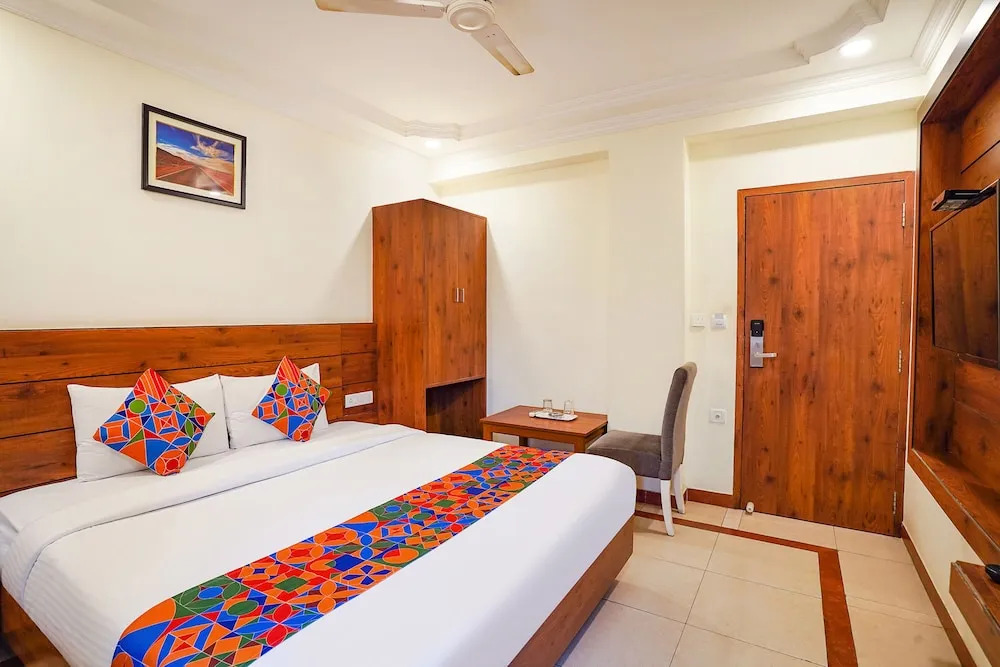 Hotel Savi Inn