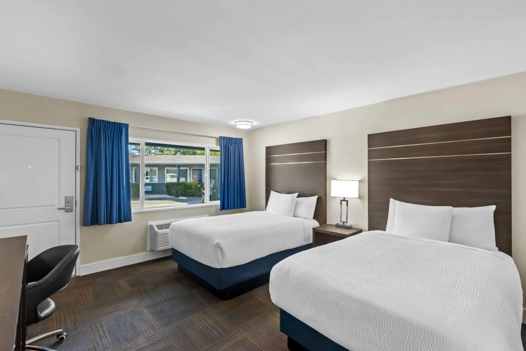 Travelodge by Wyndham Santa Rosa Wine Country