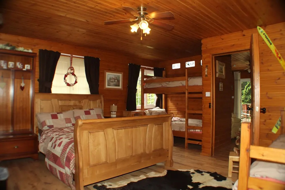 Lledr House Hostel near two Zip World sites