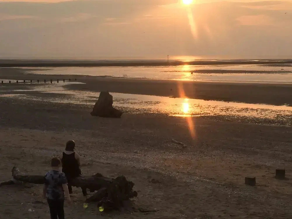 Rhyl e-Cool
