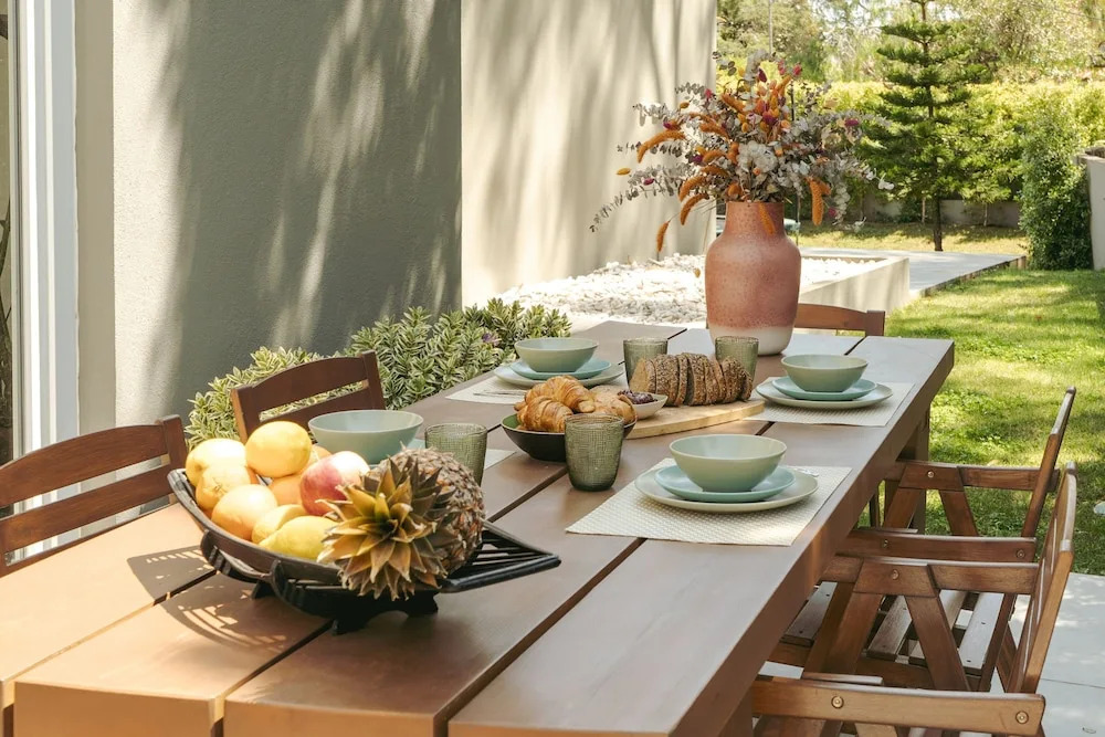Cascais Garden Escape by Cadenzalux
