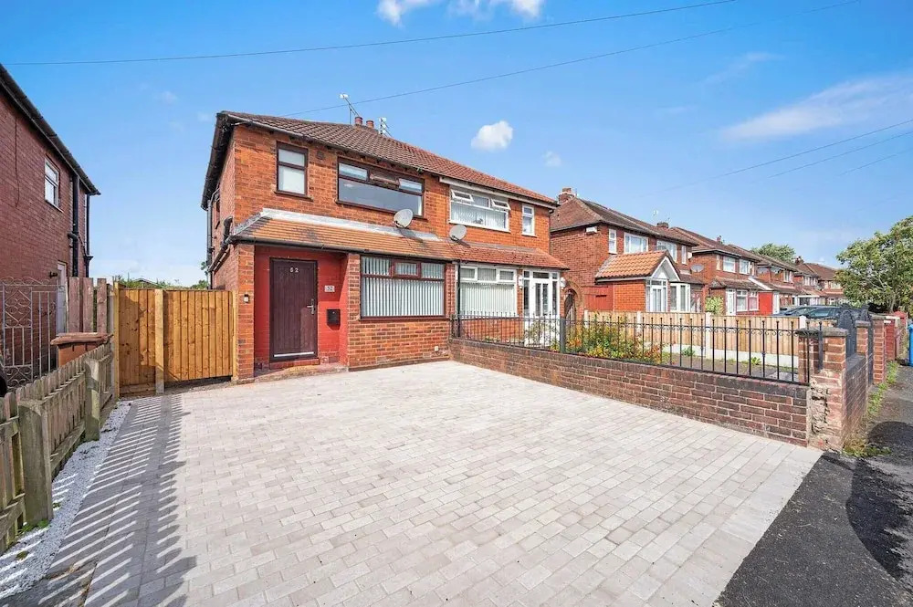 52 Furnival Road Manchester