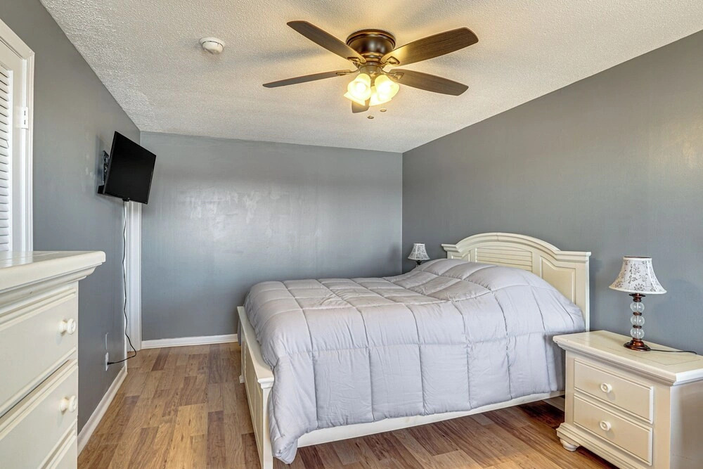 Unit 5: Prime Location, Lake of the Ozarks Apt