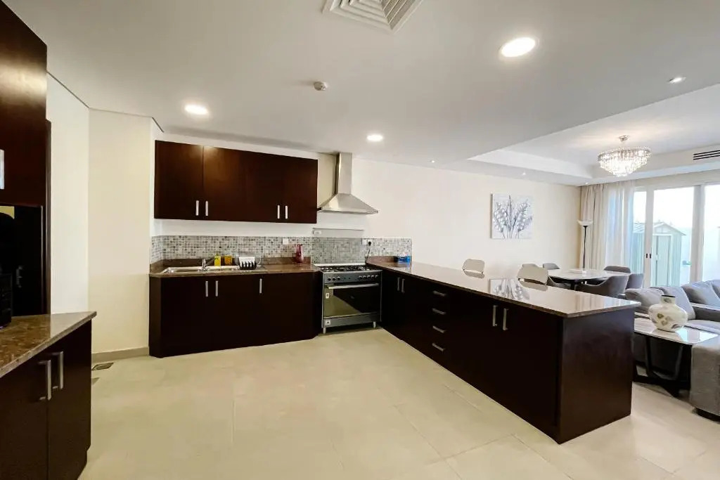 RH- 2BR Luxury Bermuda Villa Beach facing, separate pool for women