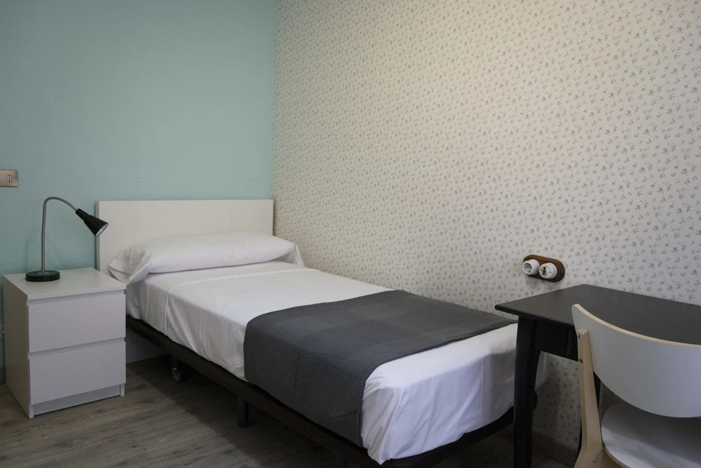 Tres Puentes Anguiano Apartamentos y Pensión