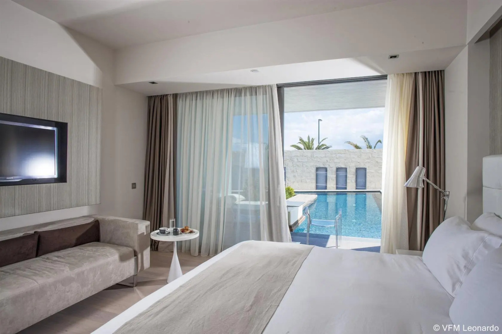 Pelagos Suites Hotel & Spa