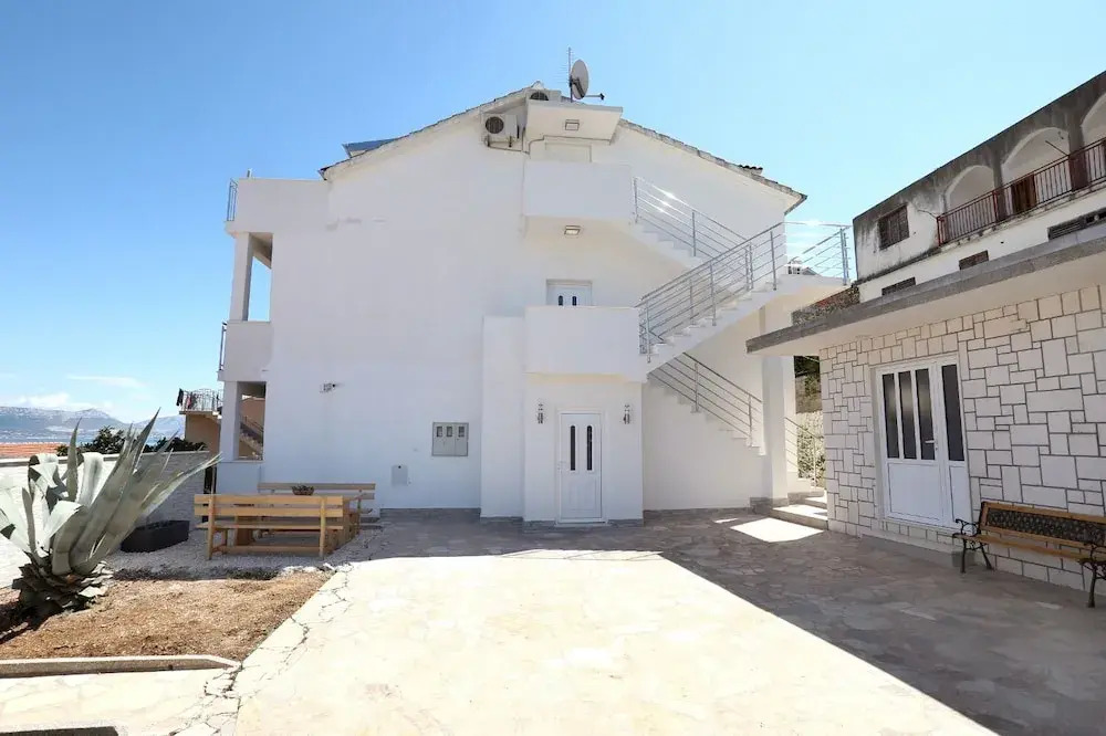 Vidosava - 100m From sea - A3