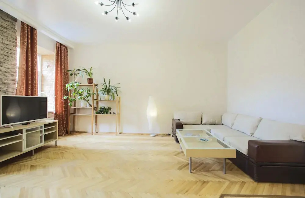Apartment on Marata 35