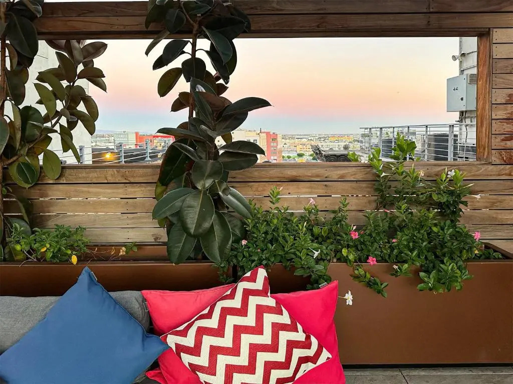 Fashion Loft 2 bedroom Downtown