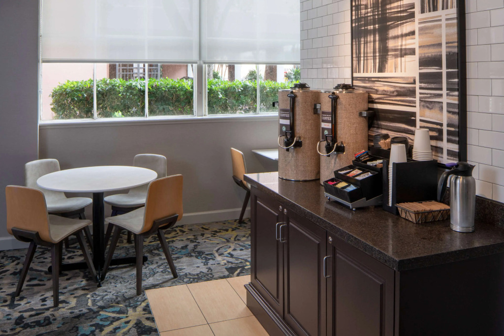 Sonesta ES Suites New Orleans Convention Center