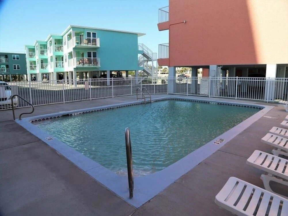 Harbor House B17 2 Bedrooms 2 Bathrooms Condo