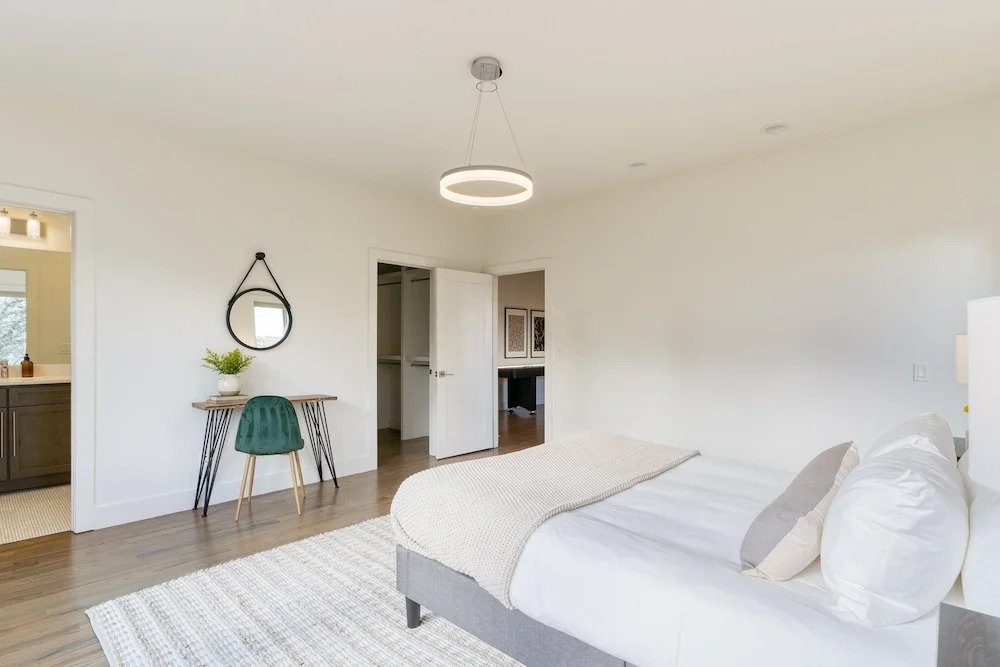 Springsteen by Avantstay Stylish Townhouse in Nashville!