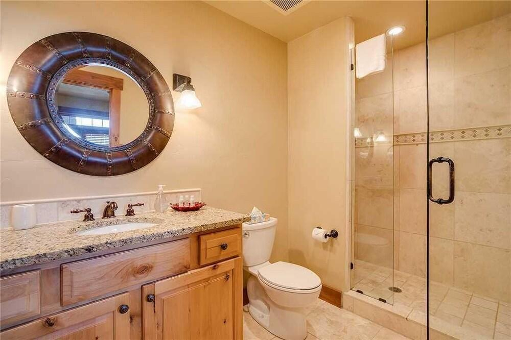 5114 Emerald Lodge, Trappeur's Crossing Apartment 1