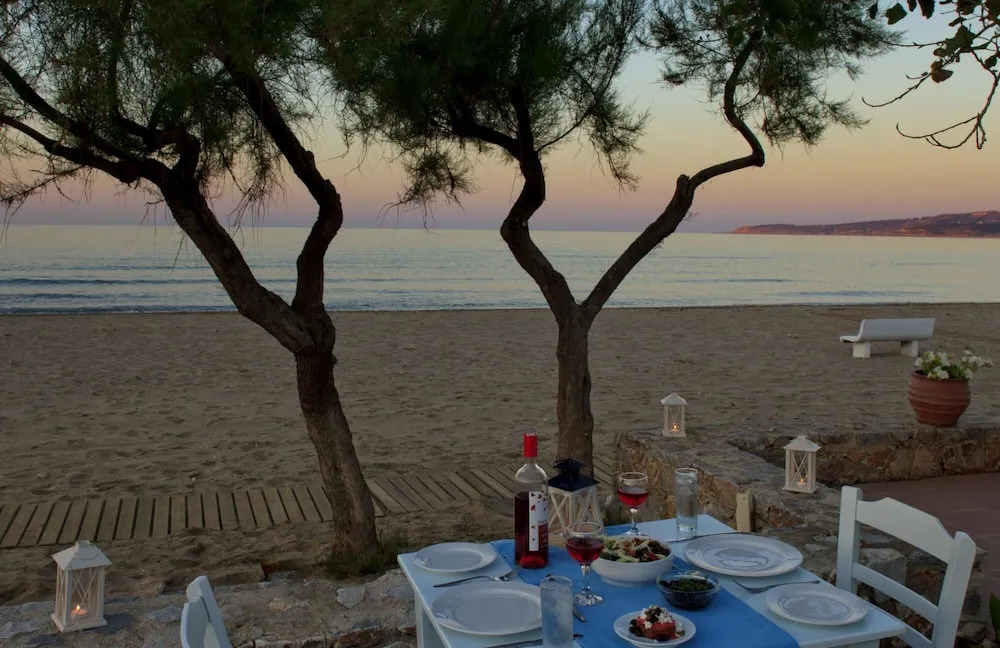 Galazio Kima Apartments - Bougainvillea Top Floor Suite 8
