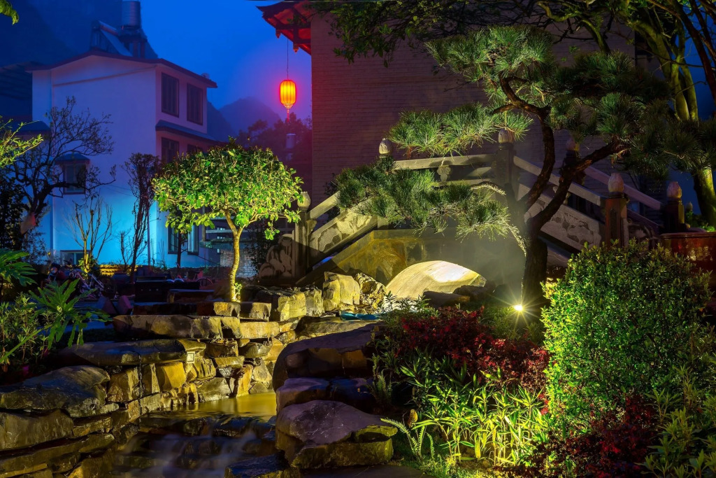 Yangshuo Ancient Garden Boutique Hotel-English speaking team&Swimming pool&Activities organized&Free pick up from Airport or TS over 4 nights