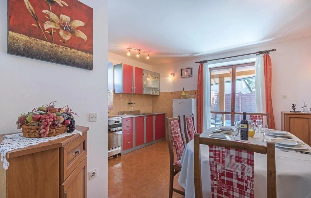 Stunning Home in Pula With 3 Bedrooms and Outdoor Swimming Pool