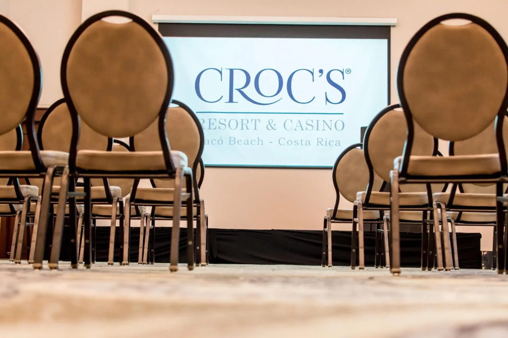 Crocs Resort & Casino
