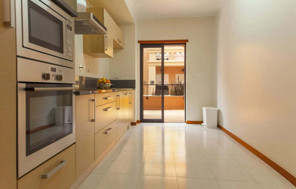 B27 - Luzbay 2 Bed Apartment