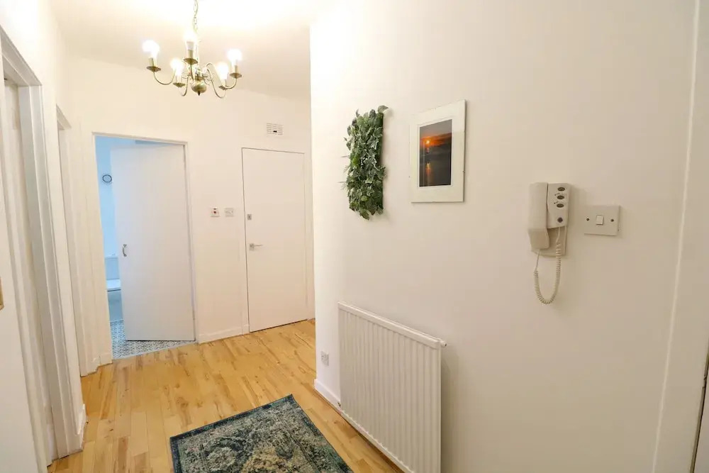 Comfortable Apartment in West End