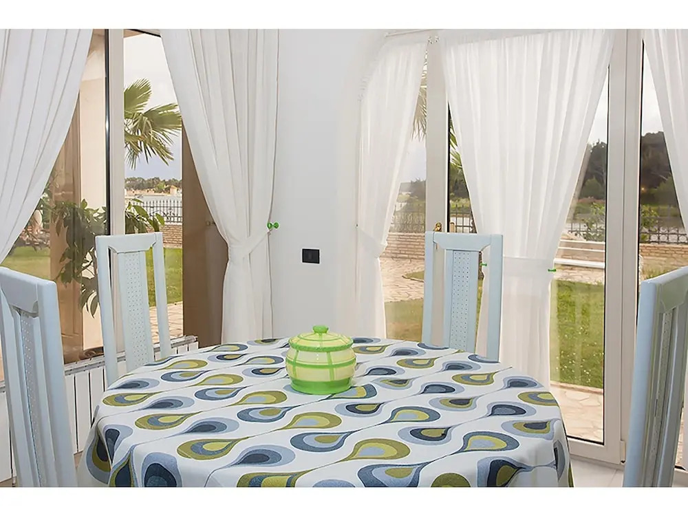 Apartment With Terrace And Pool In Medulin For 4 People Near The Sea
