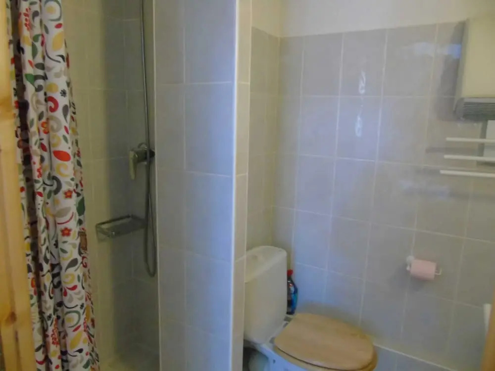 Lou Services Apartment CHAR8 LSI 001