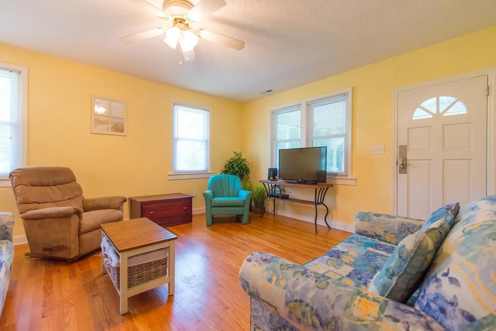 W Huron 110 2 Bedroom Holiday Home By My Ocean Rentals