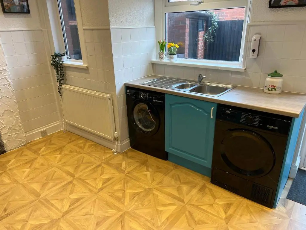 Friends House, Hot Tub, Sleeps 8