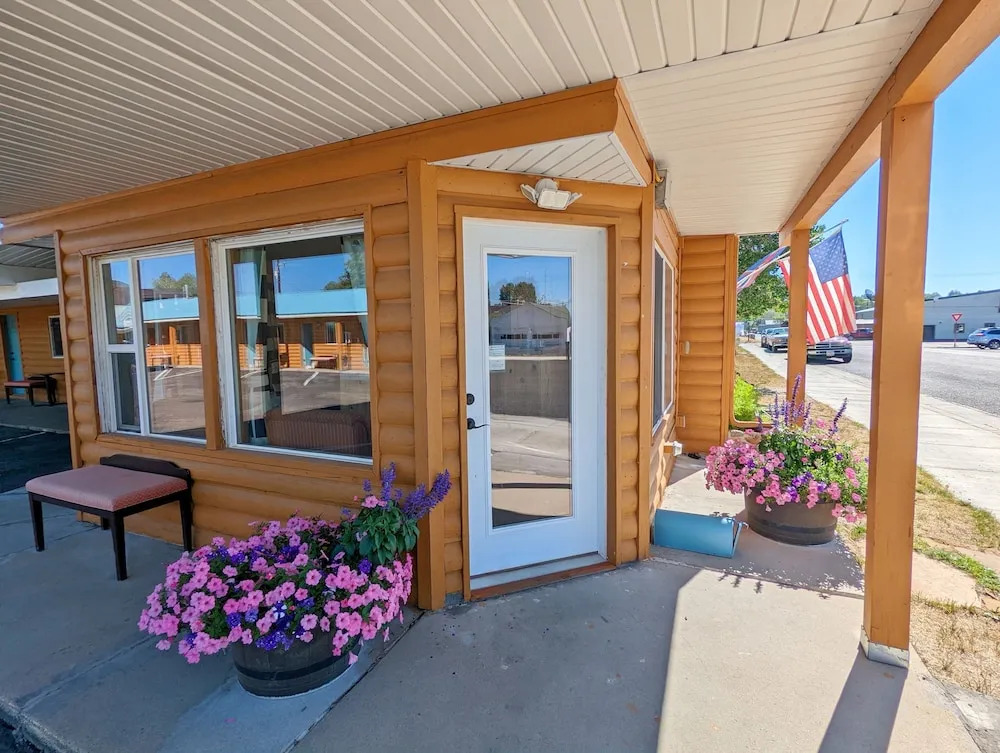 Teton Court Motel