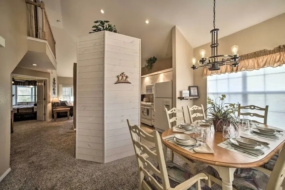 Lakefront Branson Getaway Near Marina & Fishing!
