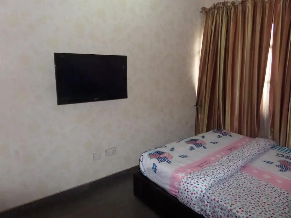 Premier Apartments