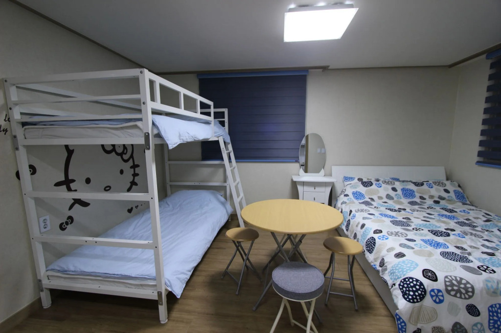 Bunk Guesthouse Hostel 2