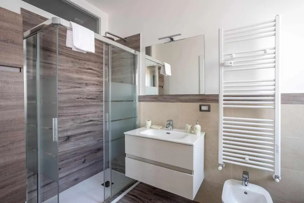 Parking and Comfort - Spacious Apt up to 8 Pax - Milano City Apartments