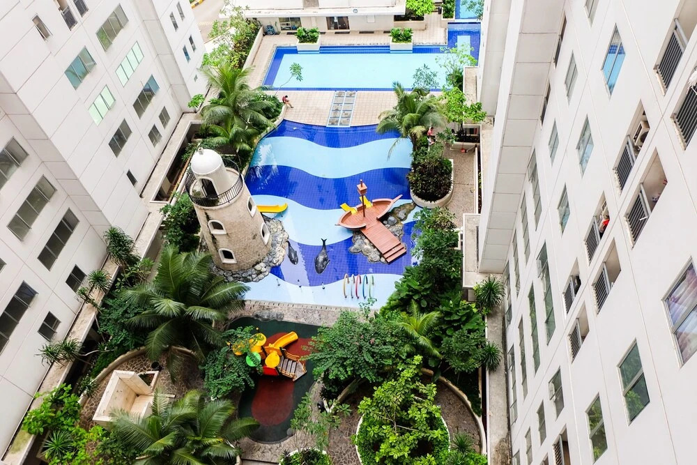 Spacious & Clean Bassura Apartment