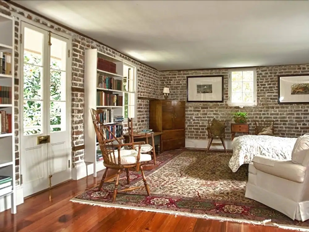 21 East Battery Bed & Breakfast