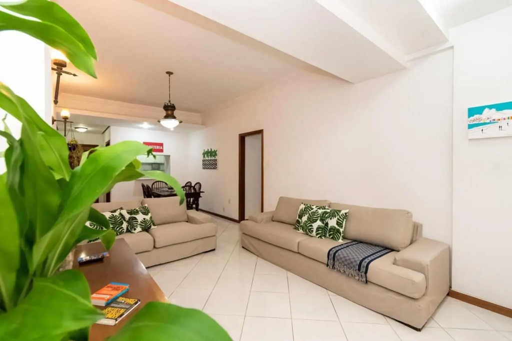 Omar do Rio - NSC 1010/302: Excelente 3Qtos, Internet 200mbps + WorkStation, Tv a Cabo, a 200m da Praia e do Metrô, em Copacabana