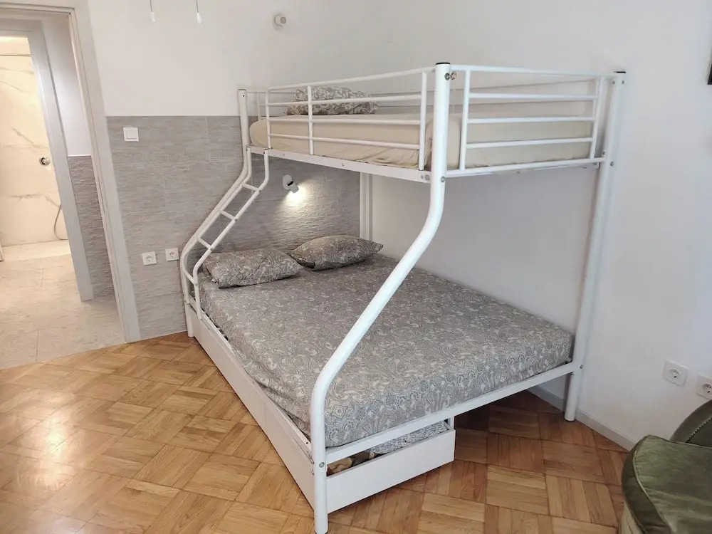 Tritos - Sleeps 11 - Balcony - Parking - Sea View