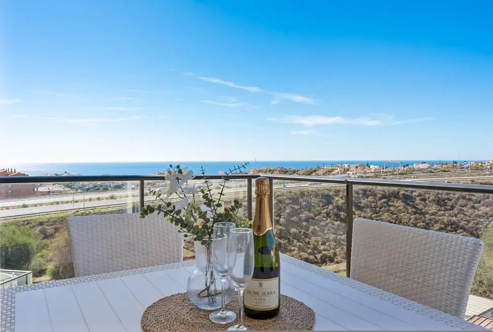 Cozy Getaway With Pool in Riviera del Sol - Ref 99