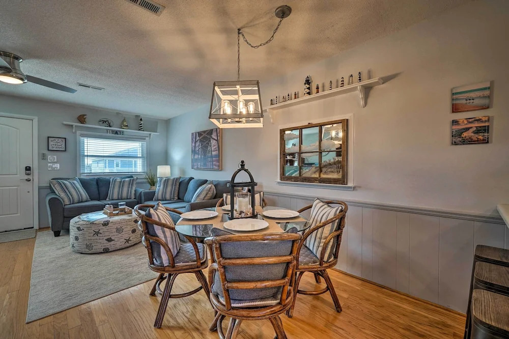 Holden Beach Vacation Rental: Short Path to Beach